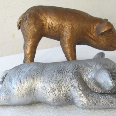 piglets figures in resin